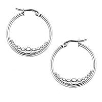 Load image into Gallery viewer, Strahlende Creolen - Handgefertigte Damenohrringe in gold und silber
