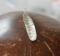 Load image into Gallery viewer, Anhänger 925 Sterling Silber Erbsenschote 56mm - chic - net.de
