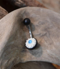 Load image into Gallery viewer, Bauchnabel Piercing Edelstahl Arangholz Bone Blume - chic - net.de

