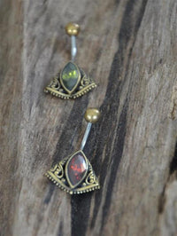 Cargar imagen en el visor de la galería, Bauchnabelpiercing Messing Edelstahl Marquise Schliff
