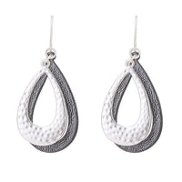 Load image into Gallery viewer, Brass Ohrringe silberfarben Tropfen groß klein silberfarben grau - chic - net.de
