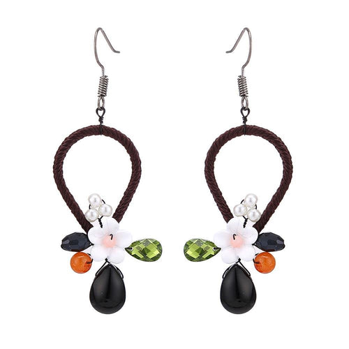 Brass Ohrringe silberfarben Tropfen umgedreht Stoff schwarz Perle Blume weiß - chic - net.de