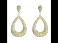 Load image into Gallery viewer, Brass Ohrstecker antik golden glänzend Tropfen groß Strich Quadrat Muster - chic - net.de
