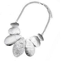 Load image into Gallery viewer, Brass Schmuckset silberfarben Kette Formen Struktur Ohrringe - chic - net.de
