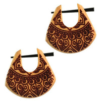 Load image into Gallery viewer, Pin Creolen Jackfrucht Holz hell Horn-Pin 23 mm Träne dunkle Gravur Motiv
