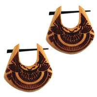 Load image into Gallery viewer, Pin Creolen Jackfrucht Holz hell Horn-Pin 23 mm Träne dunkle Gravur Motiv
