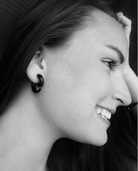 Load image into Gallery viewer, Holz Spiralen-Ohrring Fake Piercing-Ohrschmuck in Weiß
