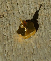 Load image into Gallery viewer, Edelstahl Rosenblüte Ohrstecker Emaille Amethyst gold - chic - net.de
