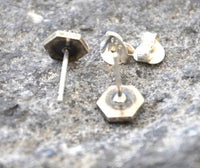 Load image into Gallery viewer, Ohrstecker 925 Sterling Silber Hexagon E-Coat Abalone Epoxid
