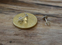 Load image into Gallery viewer, Ohrstecker 925 Silber Opal E-Coat oxidierter Rand
