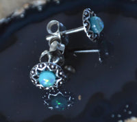 Cargar imagen en el visor de la galería, Ohrstecker 925 Silber Opal E-Coat oxidiert Stern
