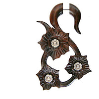 Load image into Gallery viewer, Fake Piercing Edelstahl Holz braun Brass Blümchen - chic - net.de
