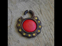 Load image into Gallery viewer, Fake Piercing Edelstahl Holz Koralle Brass Blume - chic - net.de
