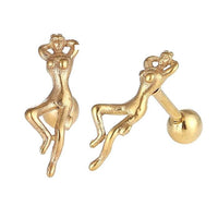 Cargar imagen en el visor de la galería, Fake Piercing Expander golden Frau liegend Schaubverschluss Edelstahl - chic - net.de
