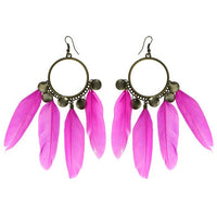 Cargar imagen en el visor de la galería, Federohrringe rund Plättchen pink Federn Brass nickelfrei Ohrringe Ohrhänger - chic - net.de
