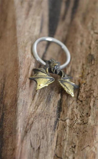 Load image into Gallery viewer, Piercing Klemmkugel Ring Brass Edelstahl Fledermaus
