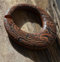 Cargar imagen en el visor de la galería, Holz Dehnschnecke Ohr Piercing 20mm rund balinesisch - chic - net.de
