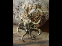 Cargar imagen en el visor de la galería, Ohrgewicht 4mm Hook Messing Oktopus 70mm Kraken
