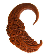 Cargar imagen en el visor de la galería, Holz Hook Ohr Piercing braun Feder Blume 6mm
