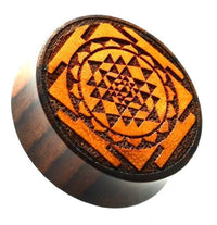 Cargar imagen en el visor de la galería, Flesh Plug Holz Sri Yantra hell dunkel double flared
