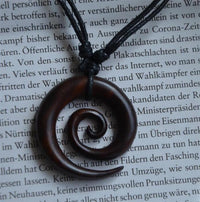 Load image into Gallery viewer, Surferkette Narraholz Halskette Spirale verstellbar dunkel
