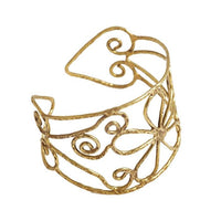 Load image into Gallery viewer, Messing Armreif antik golden filigran gehämmert Herz Blume groß 50mm breit - chic - net.de
