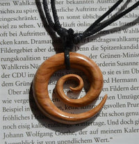 Load image into Gallery viewer, Nara Holz - Ketten: Natürlicher Holzschmuck mit Frei Verstellbarer Baumwollkette - chic - net.de
