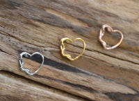 Cargar imagen en el visor de la galería, Nasenring Septum Piercing Edelstahl Herz Schlange - chic - net.de
