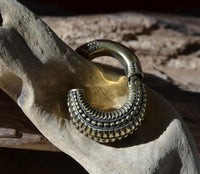 Load image into Gallery viewer, Ohrgewicht Brass 6mm Piercing Clicker Nieten Creole - chic - net.de
