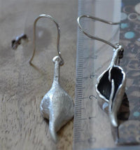 Load image into Gallery viewer, Ohrringe 925 Sterling Silber Blüte 40mm lang oxidiert - chic - net.de
