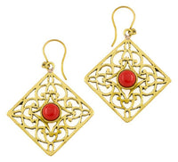 Load image into Gallery viewer, Ohrringe Jaspis Karo Ornamente glänzend Messing antik golden Tribal 40 mm - chic - net.de
