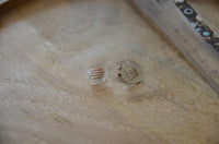 Cargar imagen en el visor de la galería, Ohrstecker 925 Sterling Silber Gitter rund gebürstet - chic - net.de
