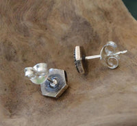 Load image into Gallery viewer, Ohrstecker 925 Sterling Silber Hexagon E - Coat Abalone Epoxid - chic - net.de
