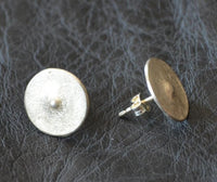 Load image into Gallery viewer, Ohrstecker 925 Sterling Silber Knopf rund gebürstet - chic - net.de
