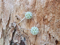 Load image into Gallery viewer, Ohrstecker grün rund Perlen Kugelohringe Kugelohrstecker 4 mm 925er Sterlingsilber - chic - net.de
