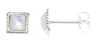 Load image into Gallery viewer, Ohrstecker Perlmutt Quadrat 6 mm Seilrand 925er Sterlingsilber weiß unisex - chic - net.de
