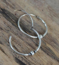 Load image into Gallery viewer, 925 Sterling Silber Ohrringe Creolen Celtic Bali Perle
