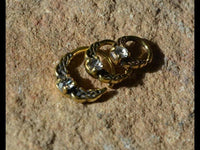 Cargar imagen en el visor de la galería, Universal Piercing Ring Brass klar Kristall Knoten celtic

