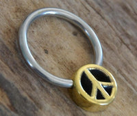 Load image into Gallery viewer, Piercing Klemmkugel Ring Brass Edelstahl Peace Zeichen
