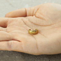 Load image into Gallery viewer, Ear cuff Dread Lock Bead Messing gold Punkterand glatt
