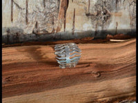 Load image into Gallery viewer, Ring massiv Fischgräte Fishbone 925 Sterlingsilber - chic - net.de
