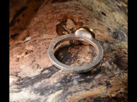 Load image into Gallery viewer, Ring Silber 925 vergoldet crushed Malachit Stein Kreis - chic - net.de
