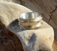 Load image into Gallery viewer, Ring Silber vergoldet Kreis Waben gestempelt breit Ringe - chic - net.de
