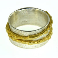 Load image into Gallery viewer, Ring Silber vergoldet Kreis Waben gestempelt breit Ringe - chic - net.de
