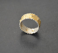 Load image into Gallery viewer, Ring vergoldet 925 Sterlingsilber Bandring Punkte - chic - net.de
