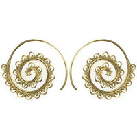 Cargar imagen en el visor de la galería, Spiralen Ohrringe Dreiecke Bögen Kerbe Messing Brass antik golden nickelfrei Piercing Tribal Schmuck - chic - net.de
