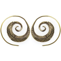 Cargar imagen en el visor de la galería, Spiralen Ohrringe oxidiert Blatt breit Messing Brass antik golden nickelfrei Tribal Piercing Schmuck - chic - net.de
