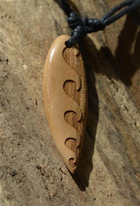 Load image into Gallery viewer, Surferkette Olivenholz Halskette Gravur verstellbar - chic - net.de
