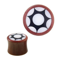 Load image into Gallery viewer, Sabaholz Plug Stern hohl Inlay Resin schwarz weiß schillernd Shell Tunnel Tribal Expander
