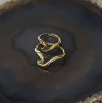 Cargar imagen en el visor de la galería, Universal Piercing Ring Brass gold Welle Wave - chic - net.de
